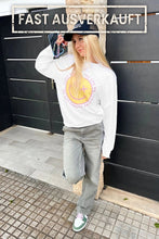 Lade das Bild in den Galerie-Viewer, SMILEY EYES SWEATER
