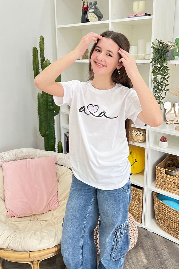 AVA LOVES YOU T-SHIRT LIGHT