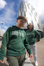 Lade das Bild in den Galerie-Viewer, Brothers United Sweat à capuche Vert
