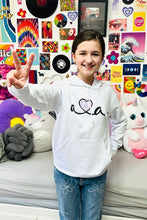 Lade das Bild in den Galerie-Viewer, AVA LOVES YOU HOODIE LIGHT
